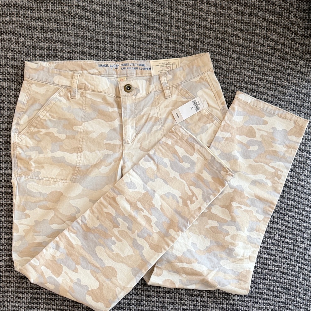 GAP Skinny Utility Khaki size 4